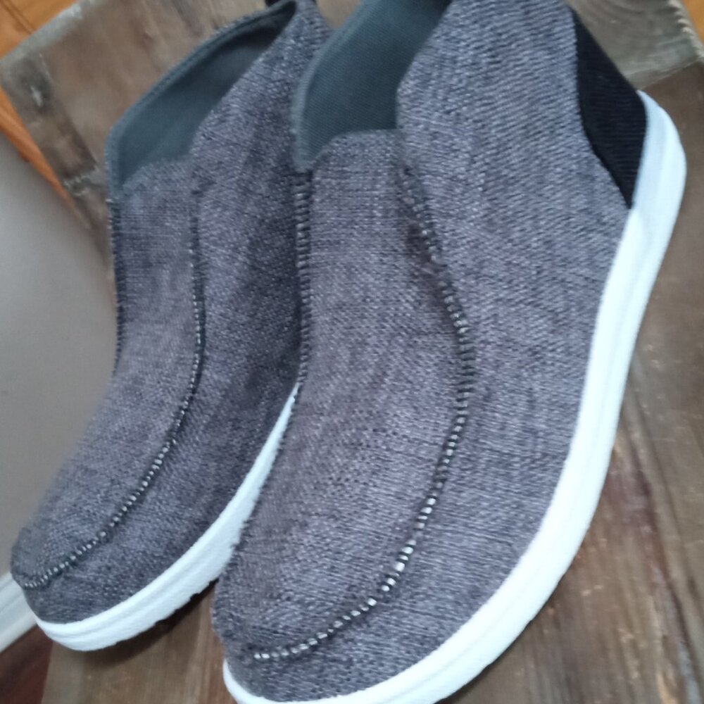 Trail River Women's Size 9 Comfy Slip -On Shoes NEW!